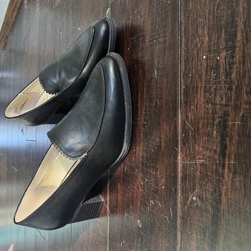 Lauren Blakwell Gwen Pump